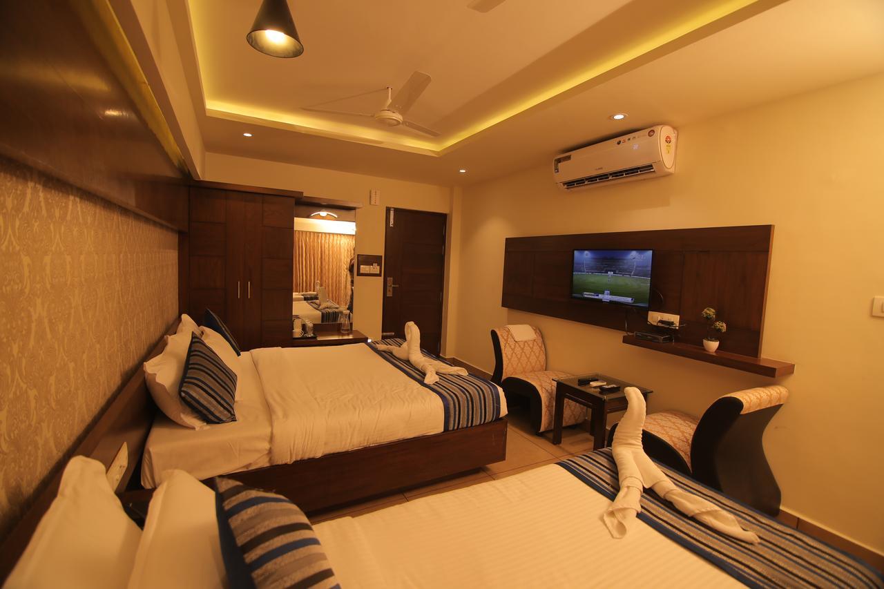 Canyon Sun Chennai Exterior photo