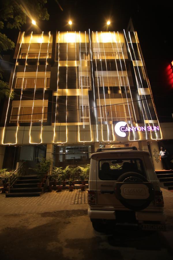 Canyon Sun Chennai Exterior photo