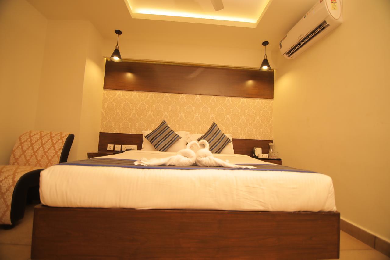 Canyon Sun Chennai Exterior photo